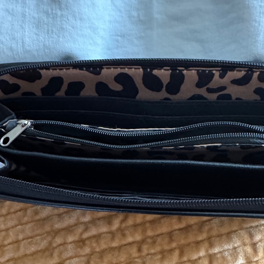 Jessica Simpson Black Textured Wristlet Wallet - Picture 6 of 6